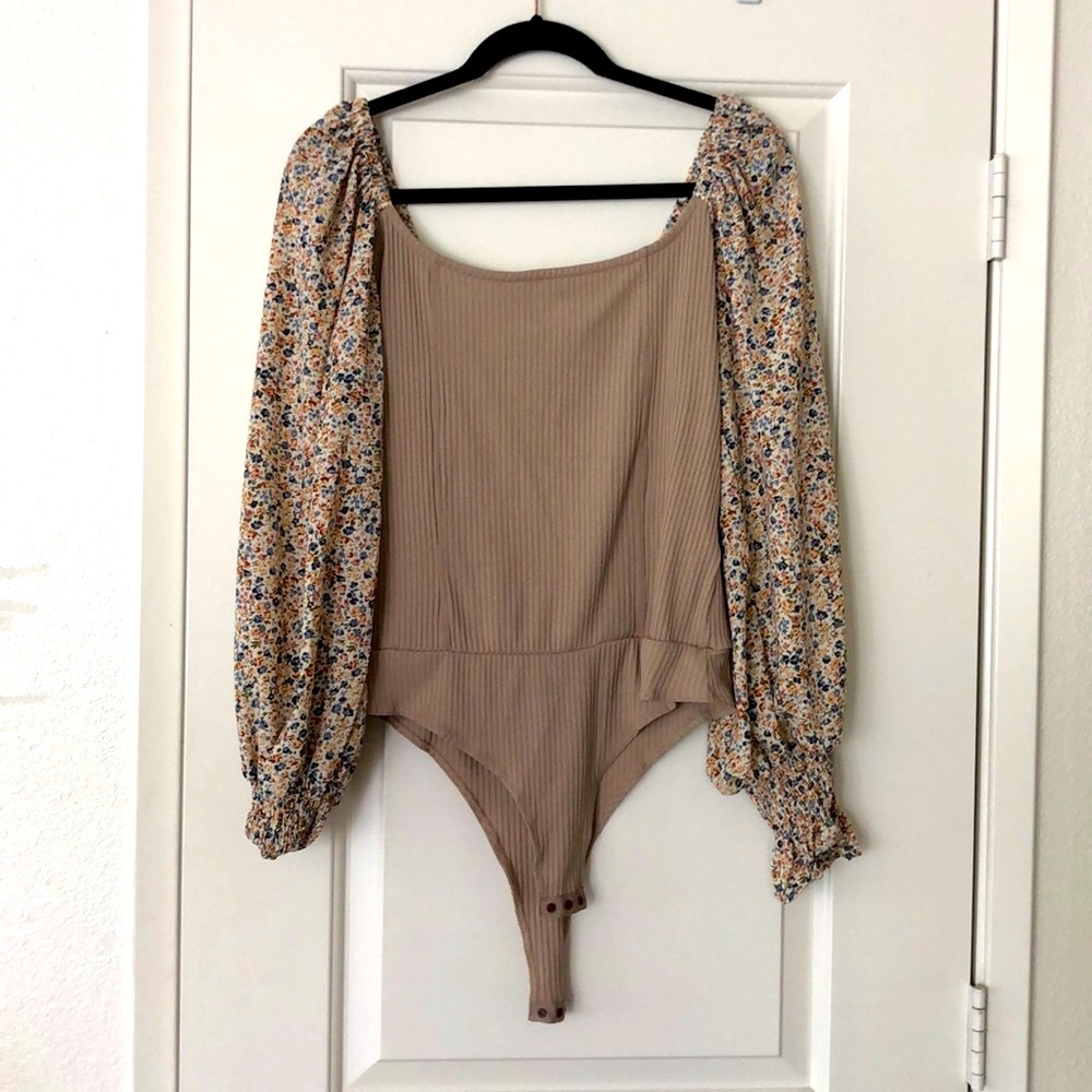 Off the shoulder Bodysuit Perfect for fall! 🍁🍂